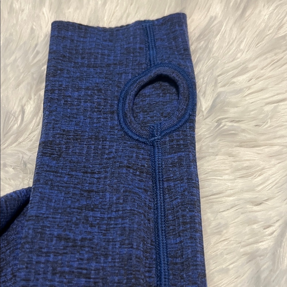 Lululemon long sleeve blue shirt size 4 - Picture 4 of 8